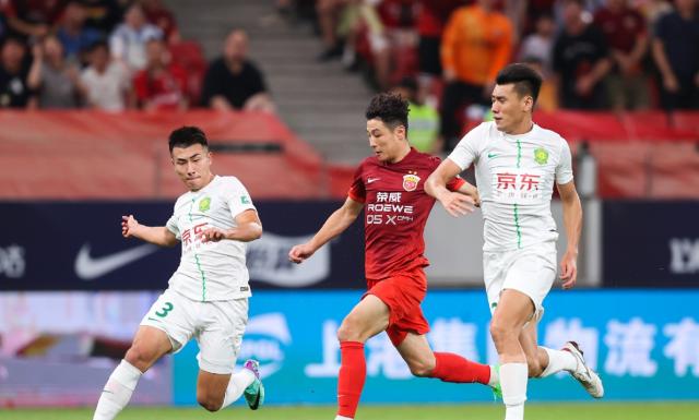 足彩即时比分直播网-武磊封神战国安当背景板 海港12连胜独一档强大？