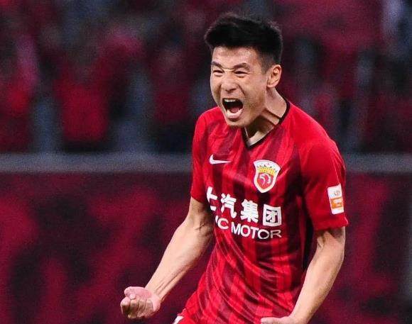 足球比分直播-【中超】武磊联赛第16球 海港2比1梅州成半程冠军