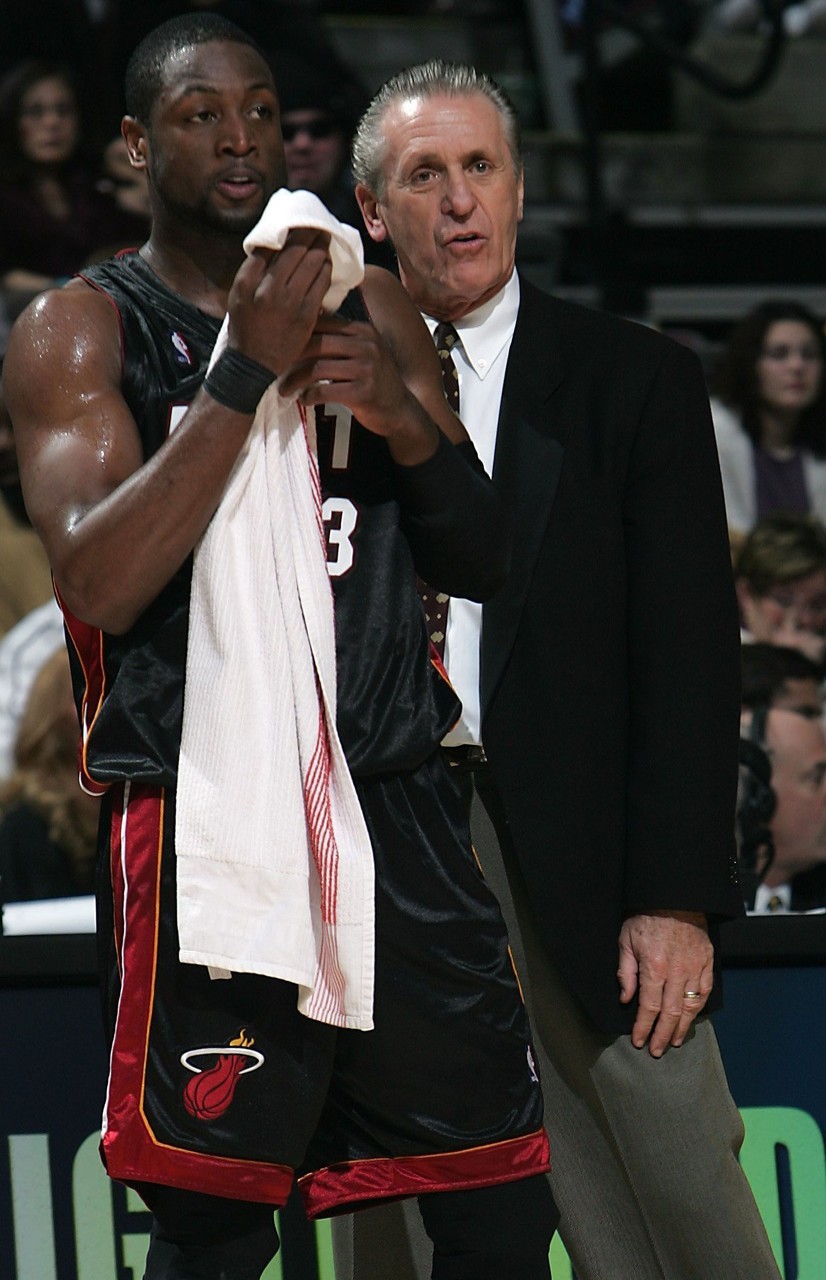 zuqiubifen-帕特·莱利：韦德绝对是迈阿密热火队史上最伟大的球员！