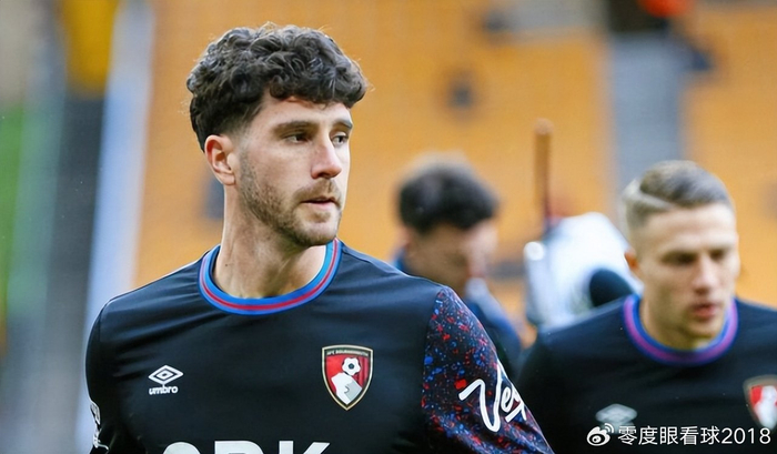 即时比分-尤文图斯挖角28岁英超天才中卫，阿根廷国脚，3大豪门也来争抢|塞内西|巴塞罗那|热刺|莫雷托-卡萨芒|托特纳姆热刺_新浪体育_新浪新闻