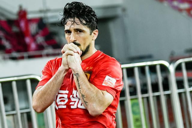 足彩即时比分直播网-【中超】阿兰洛国富破门 广州2比0河南紧追泰山